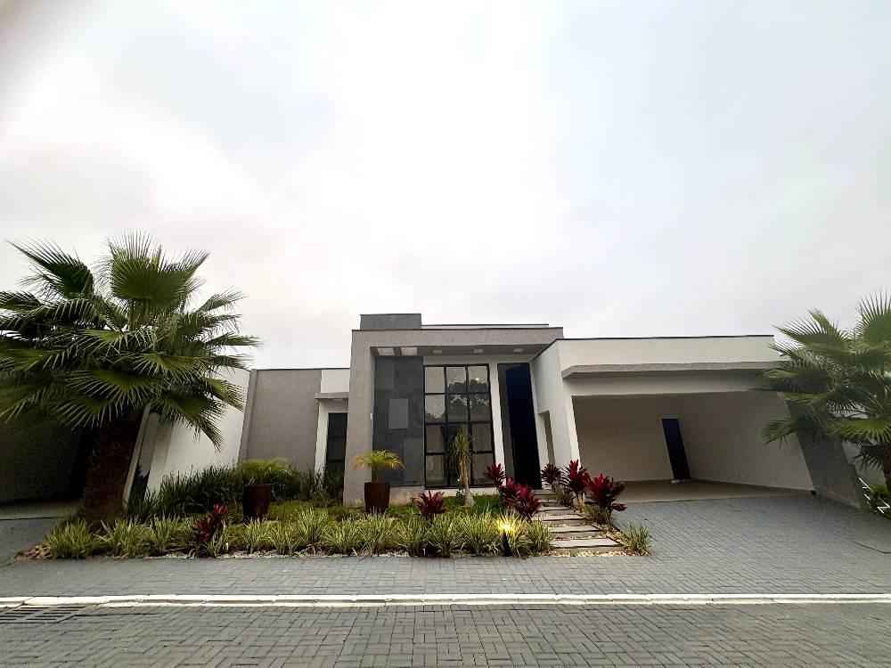 Casa em Condomínio