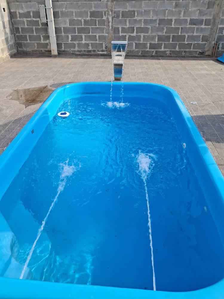 casa com 1 quarto e piscina em Campo Largo 