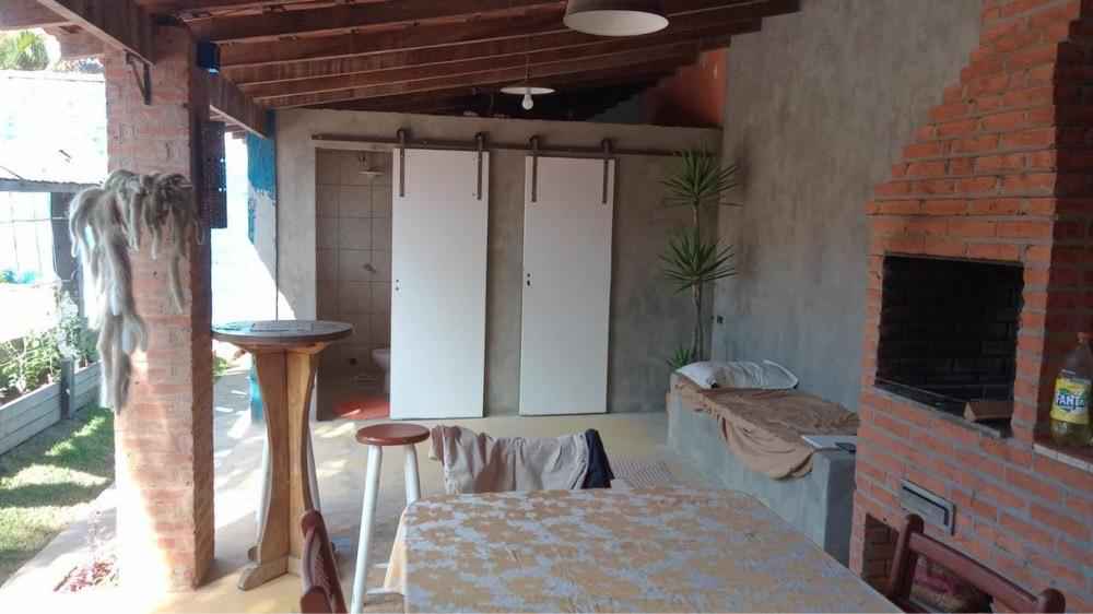 Casa com piscina em Vargem grande paulista 