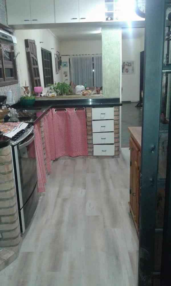 Casa com piscina em Vargem grande paulista 