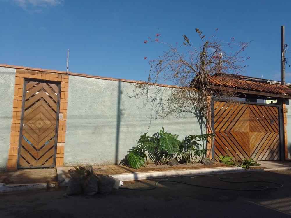 Casa com piscina em Vargem grande paulista 