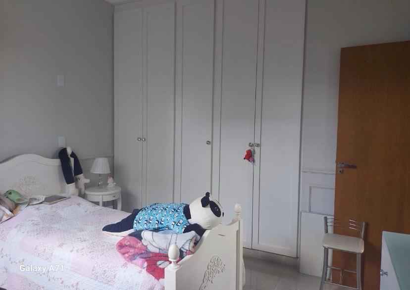 EXCELENTE SOBRADO NO CONDOMÍNIO VILAGE DAMHA III