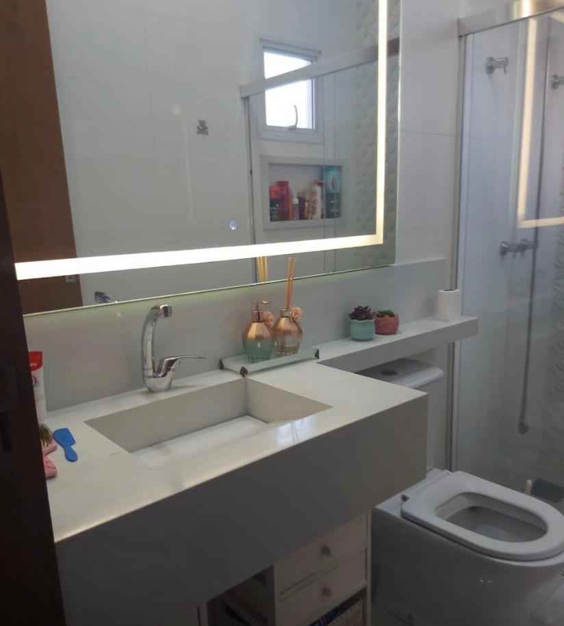 EXCELENTE SOBRADO NO CONDOMÍNIO VILAGE DAMHA III